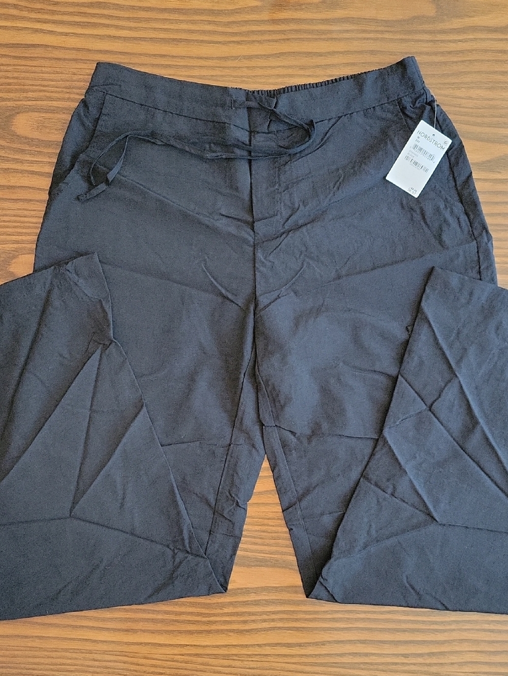NWT -- Nordstrom RDI Women’s Black Drawstring Relaxed Nylon Pants | Size: M